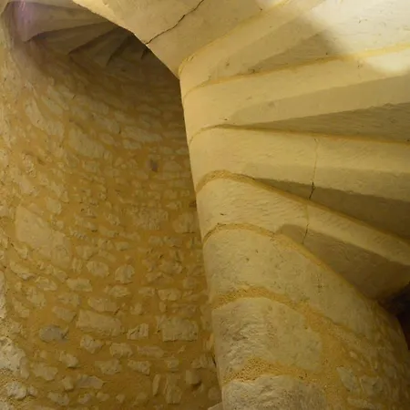 בית נופש Gites Du Chateau De Sur Guesnes