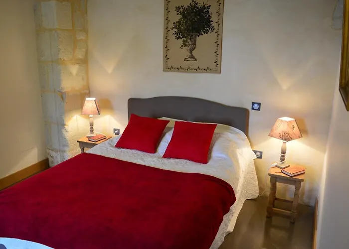 Semesterbostad Gites Du Chateau De Sur Guesnes Monts-sur-Guesnes