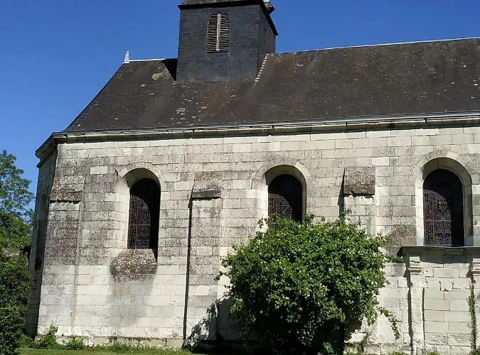 Gites Du Chateau De Sur Guesnes Semesterbostad *